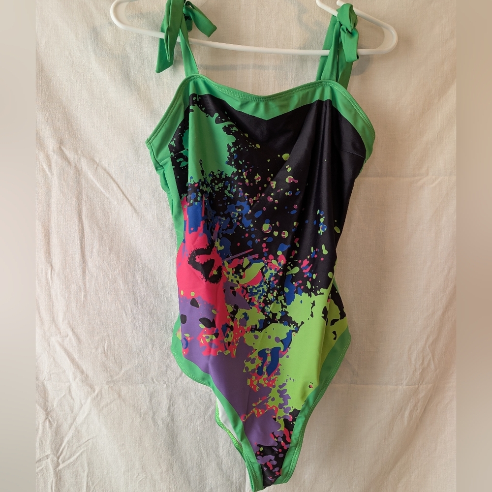 🚨 $10 w/Bundle 2+Items  Target Tie Shoulders Splash One Piece Swimsuit Green XL